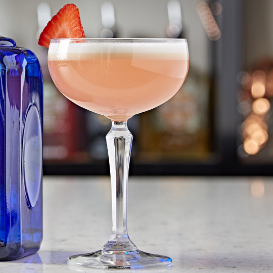 THE HISTORY OF THE COCKTAIL THE POPULAR CLOVER CLUB Spirit of